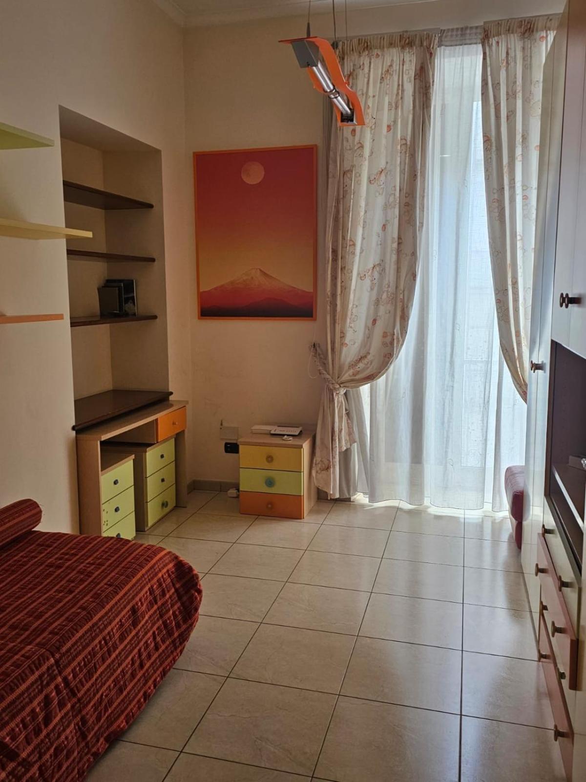 Vomero Inn Napoli Bagian luar foto