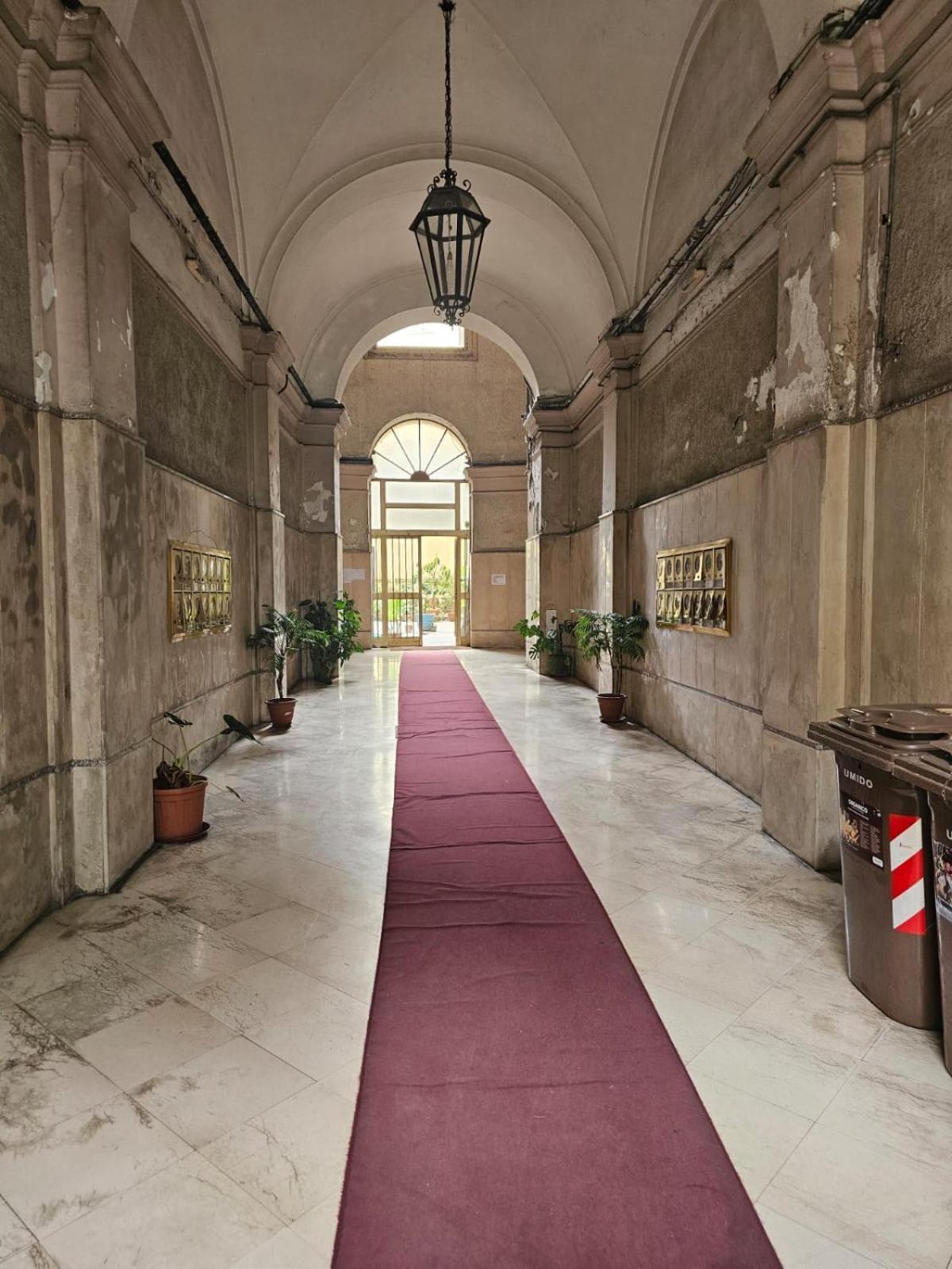 Vomero Inn Napoli Bagian luar foto