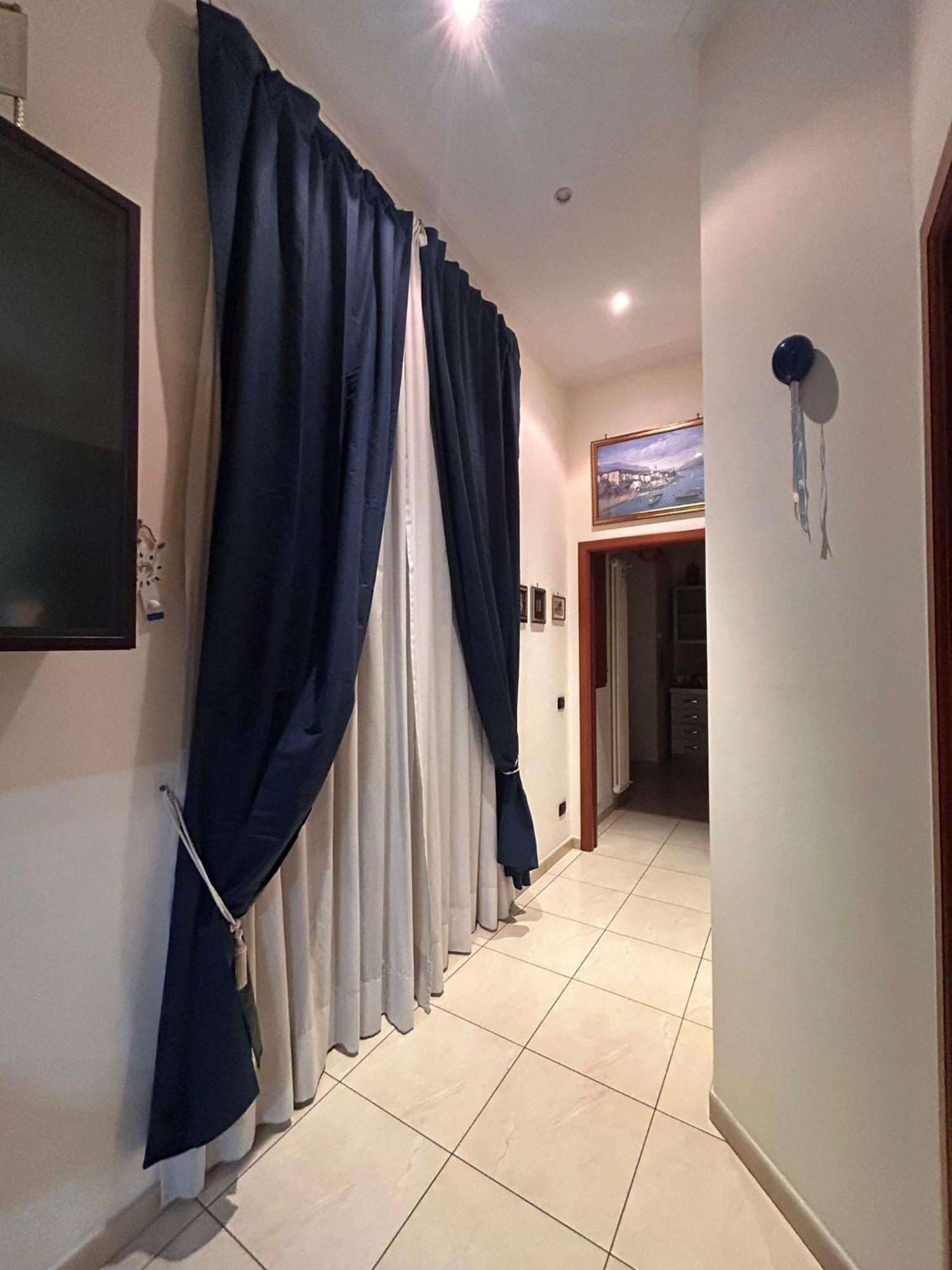 Vomero Inn Napoli Bagian luar foto