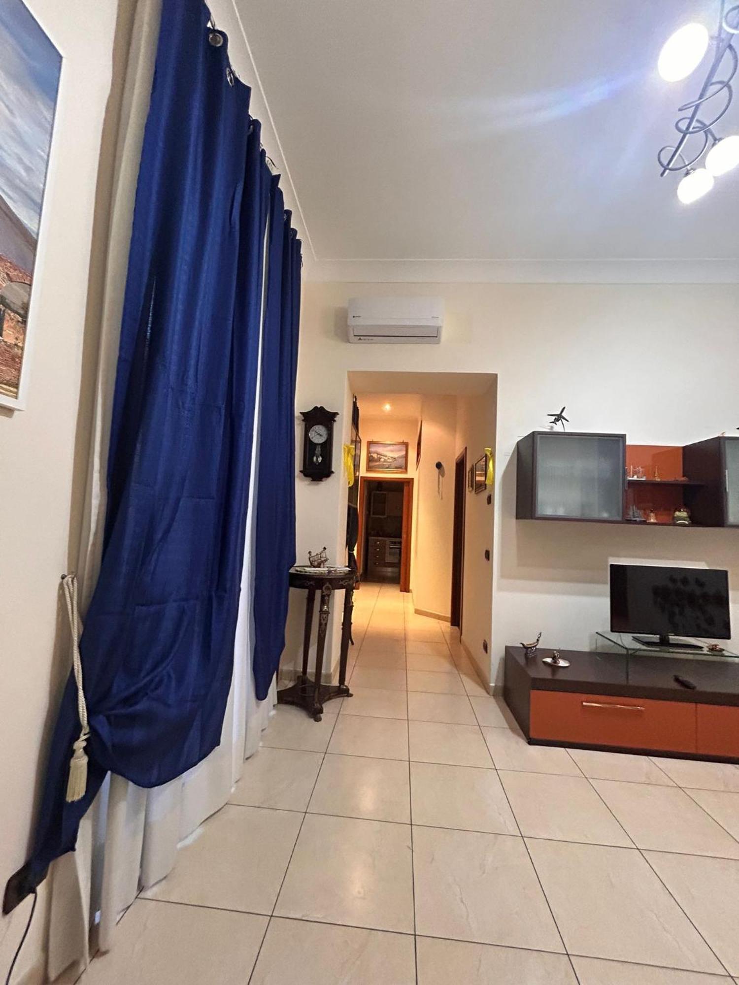 Vomero Inn Napoli Bagian luar foto